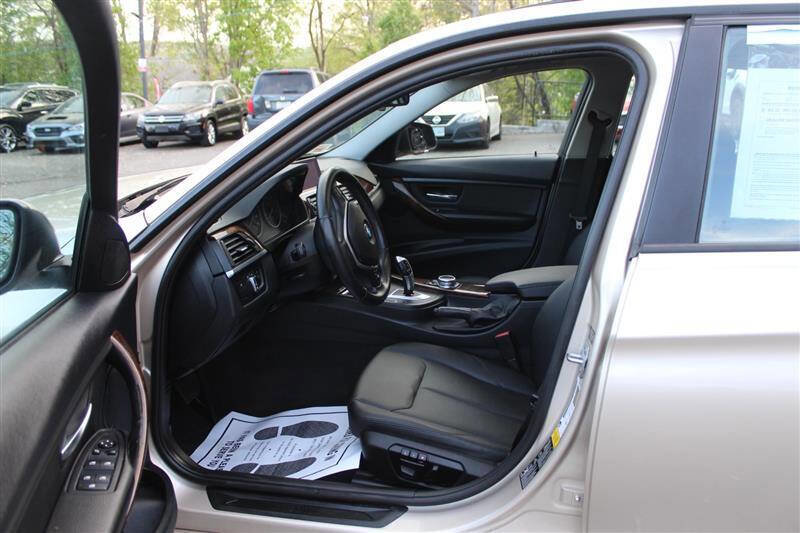 Used 2014 BMW 328i xDrive Sedan image 10