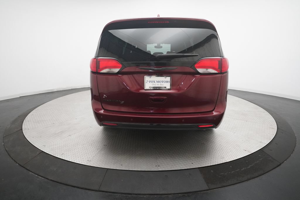 Used 2020 Chrysler Pacifica Touring-L Plus w/ S Appearance Package FWD image 28