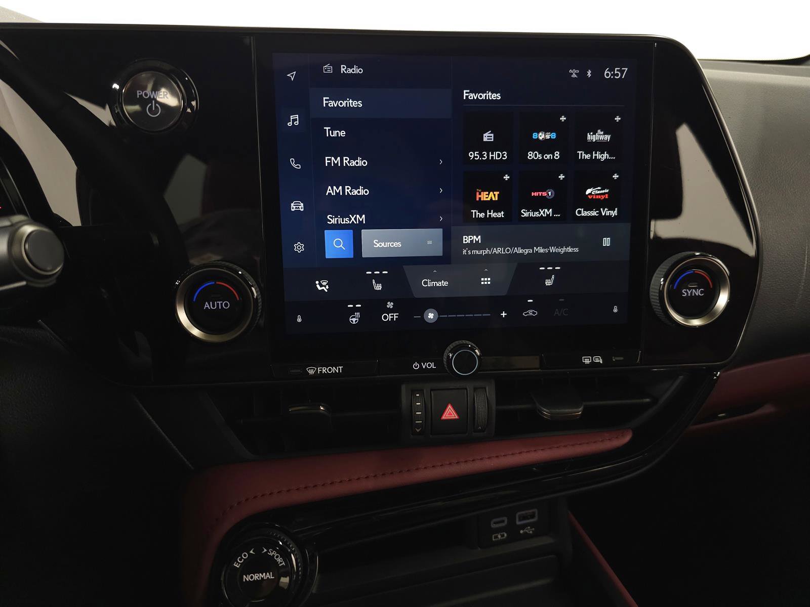 Certified 2024 Lexus NX 350h AWD 4dr Crossover w/ Cold Area Package image 21