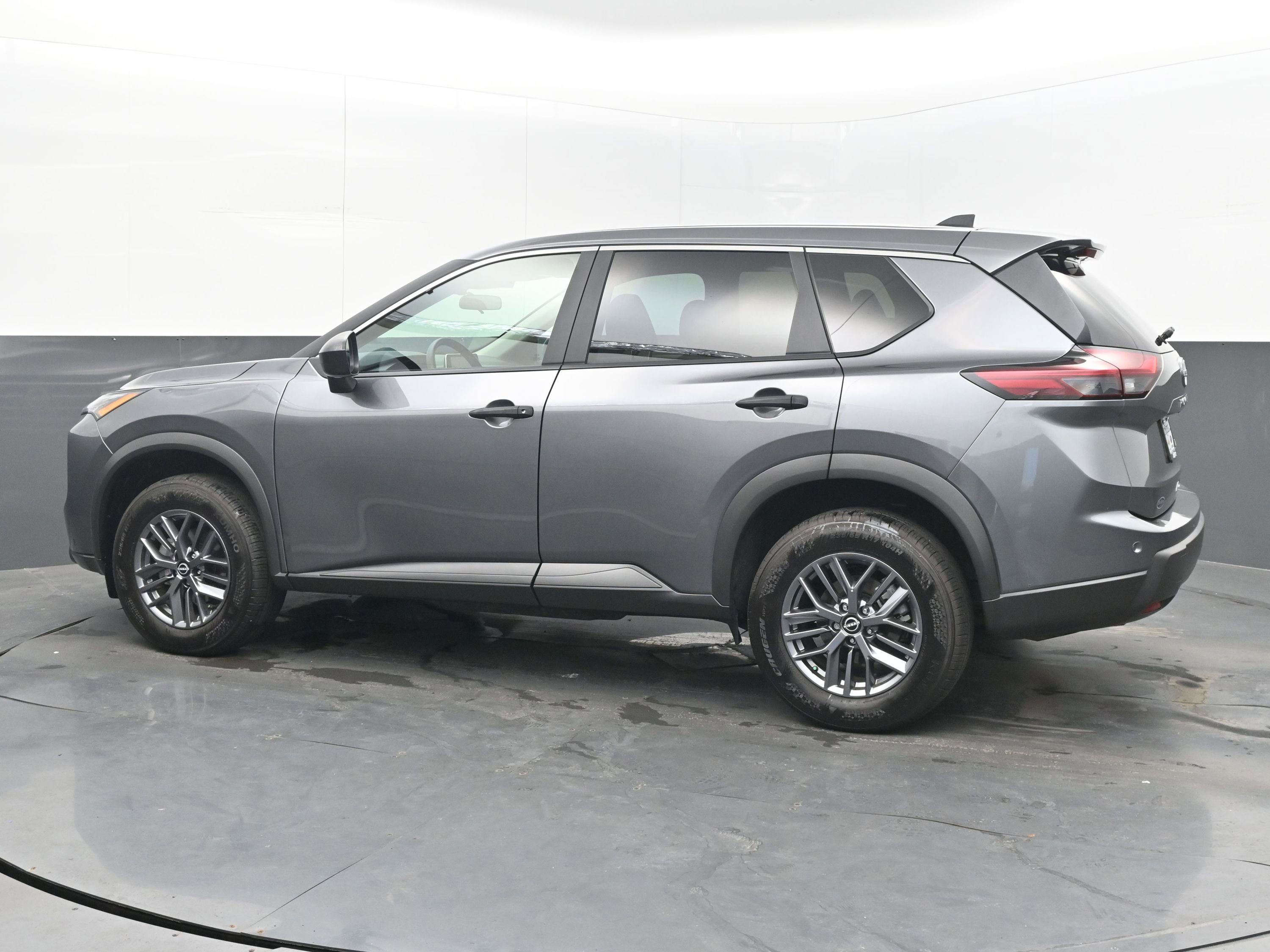 Certified 2025 Nissan Rogue S image 5