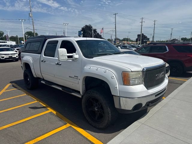 Used 2008 GMC Sierra 2500 SLE w/ SLE2 Preferred Package AWD/4WD image 2