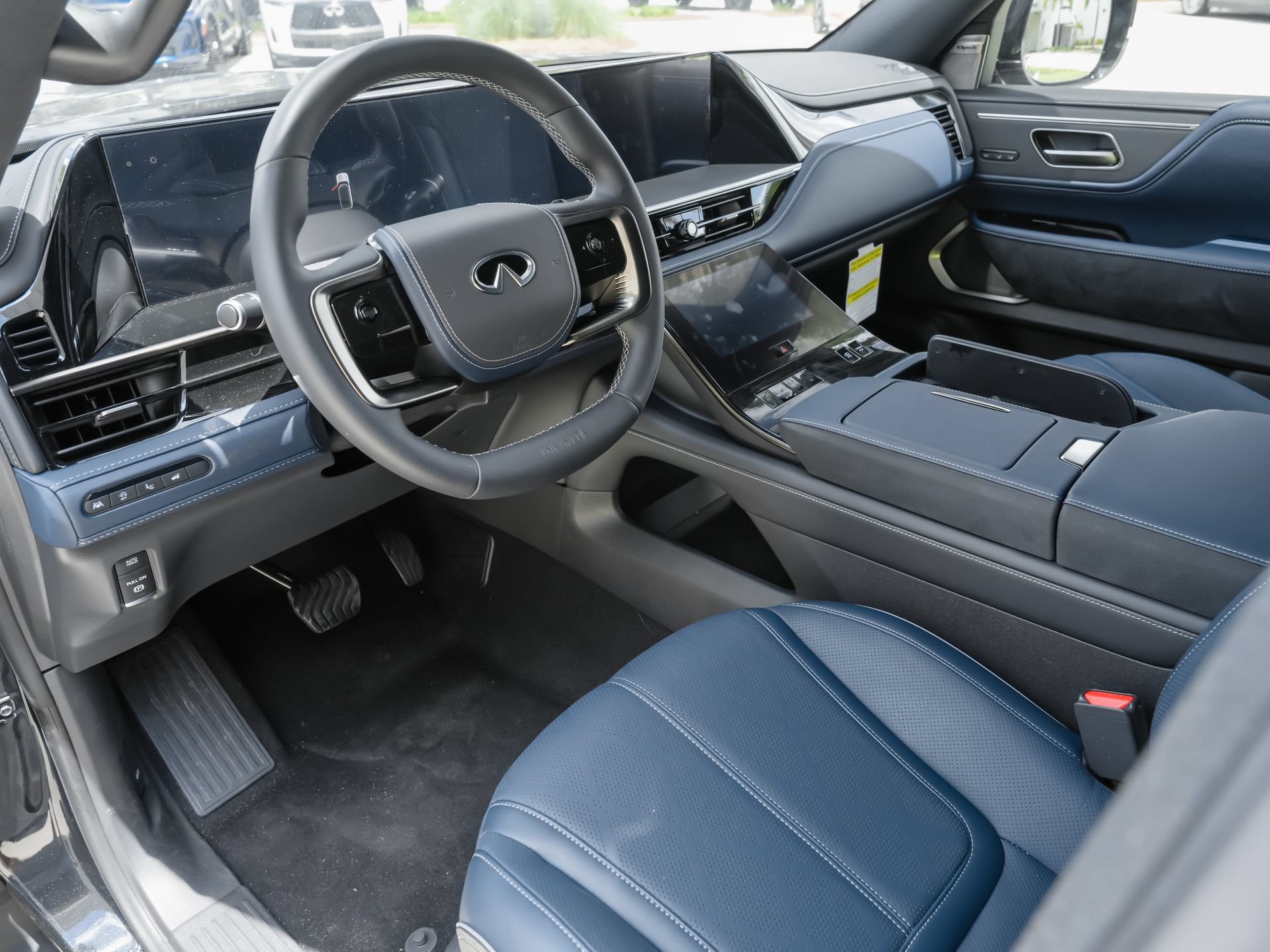 Certified 2026 INFINITI QX80 4WD image 16