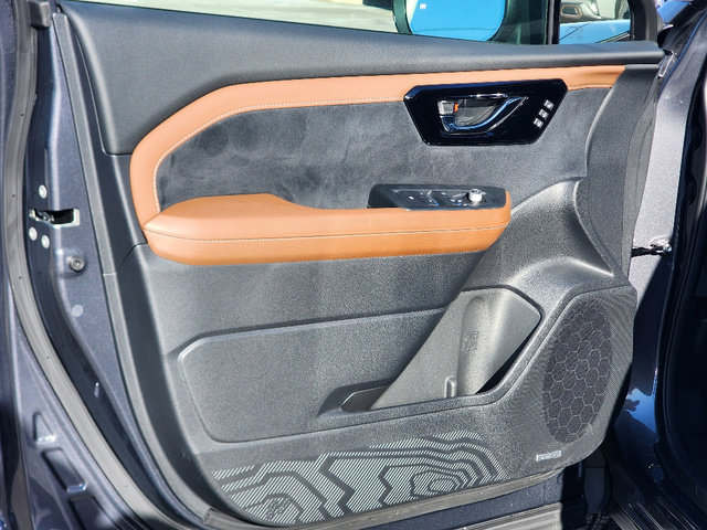 Used 2025 Subaru Forester Touring image 33