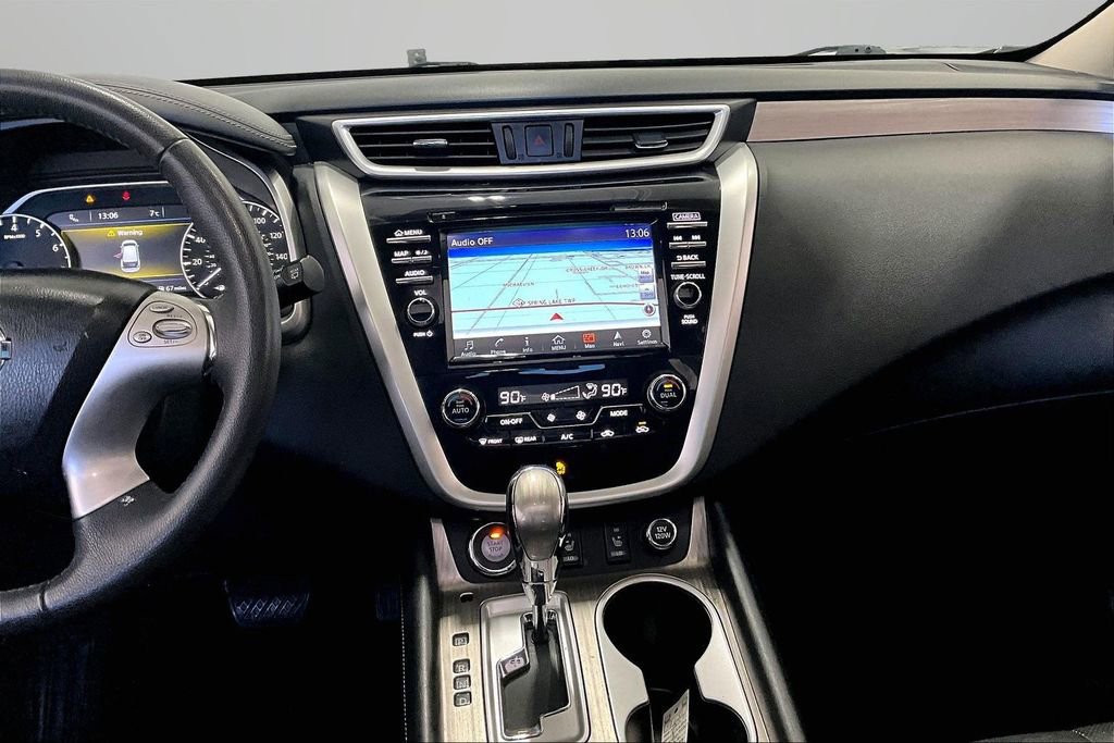 Used 2017 Nissan Murano S AWD/4WD image 9
