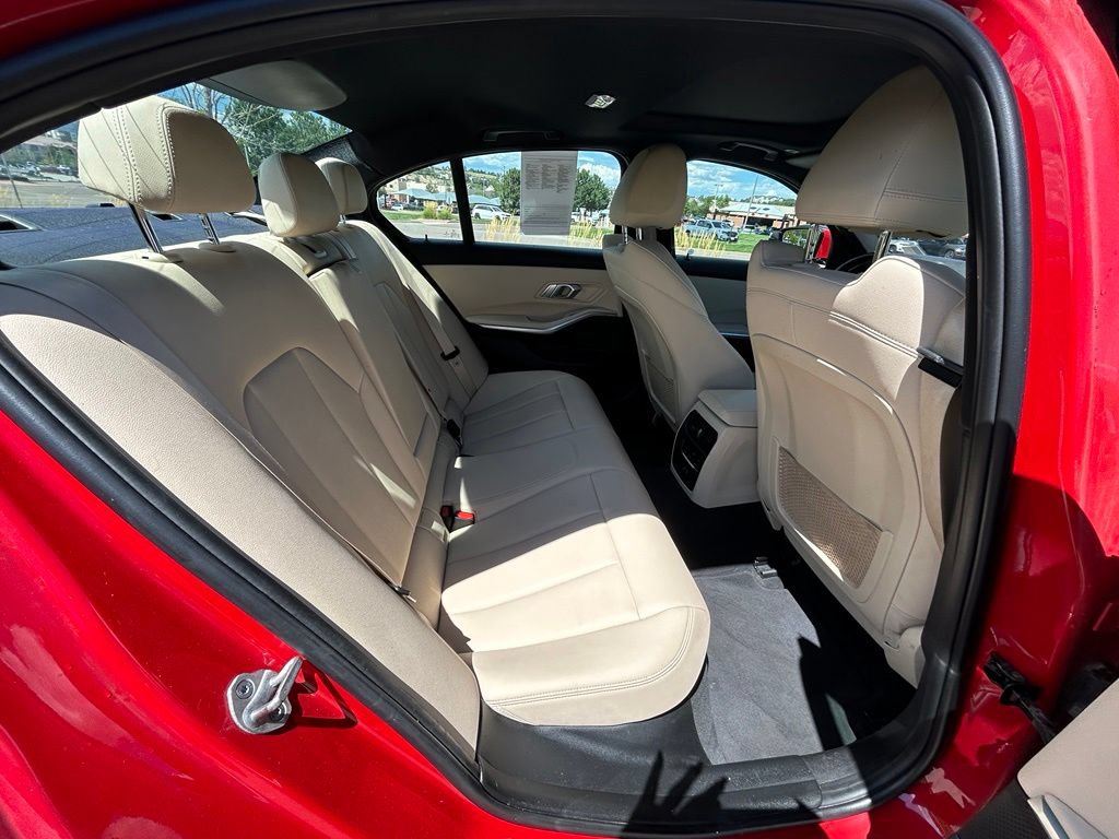 Used 2021 BMW 330i Sedan w/ Convenience Package RWD image 30