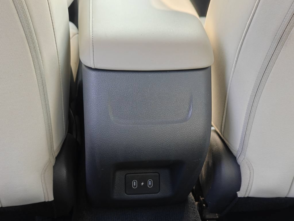 Used 2025 Hyundai Sonata SEL FWD image 17