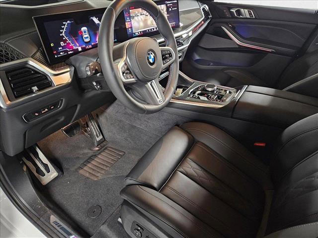 New 2025 BMW X7 M60i w/ M Sport Professional Package AWD/4WD image 9