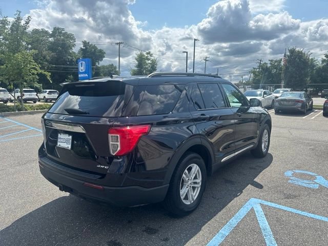 Used 2023 Ford Explorer XLT w/ Class IV Trailer Tow Package AWD/4WD image 8
