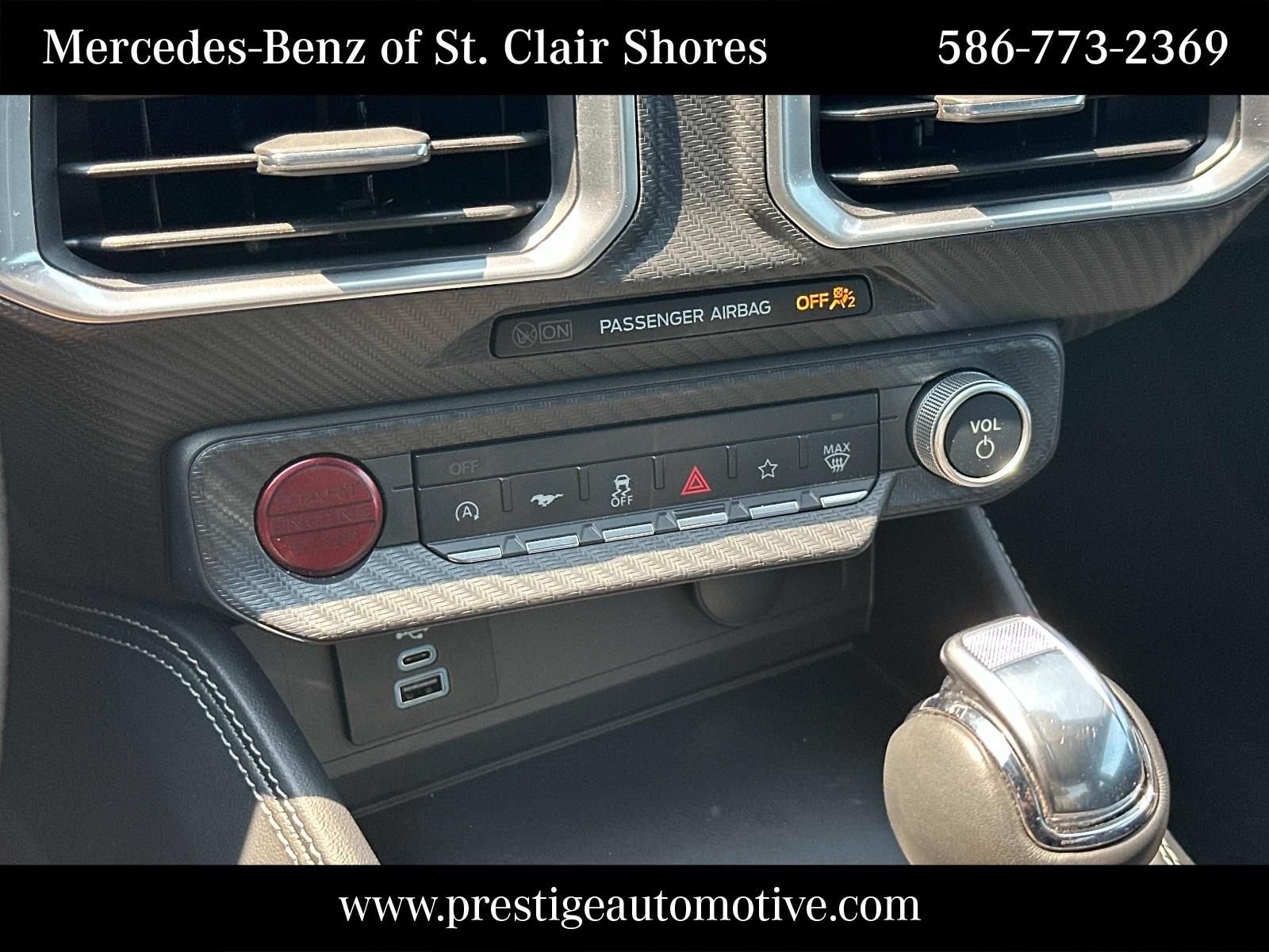 Used 2025 Ford Mustang Premium RWD image 30