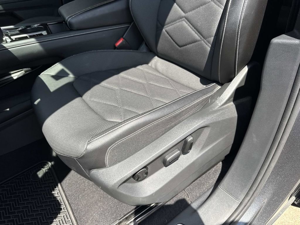 Used 2024 Volkswagen Atlas SE image 34