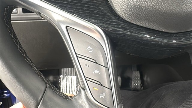 Used 2025 Cadillac XT5 Premium Luxury image 25