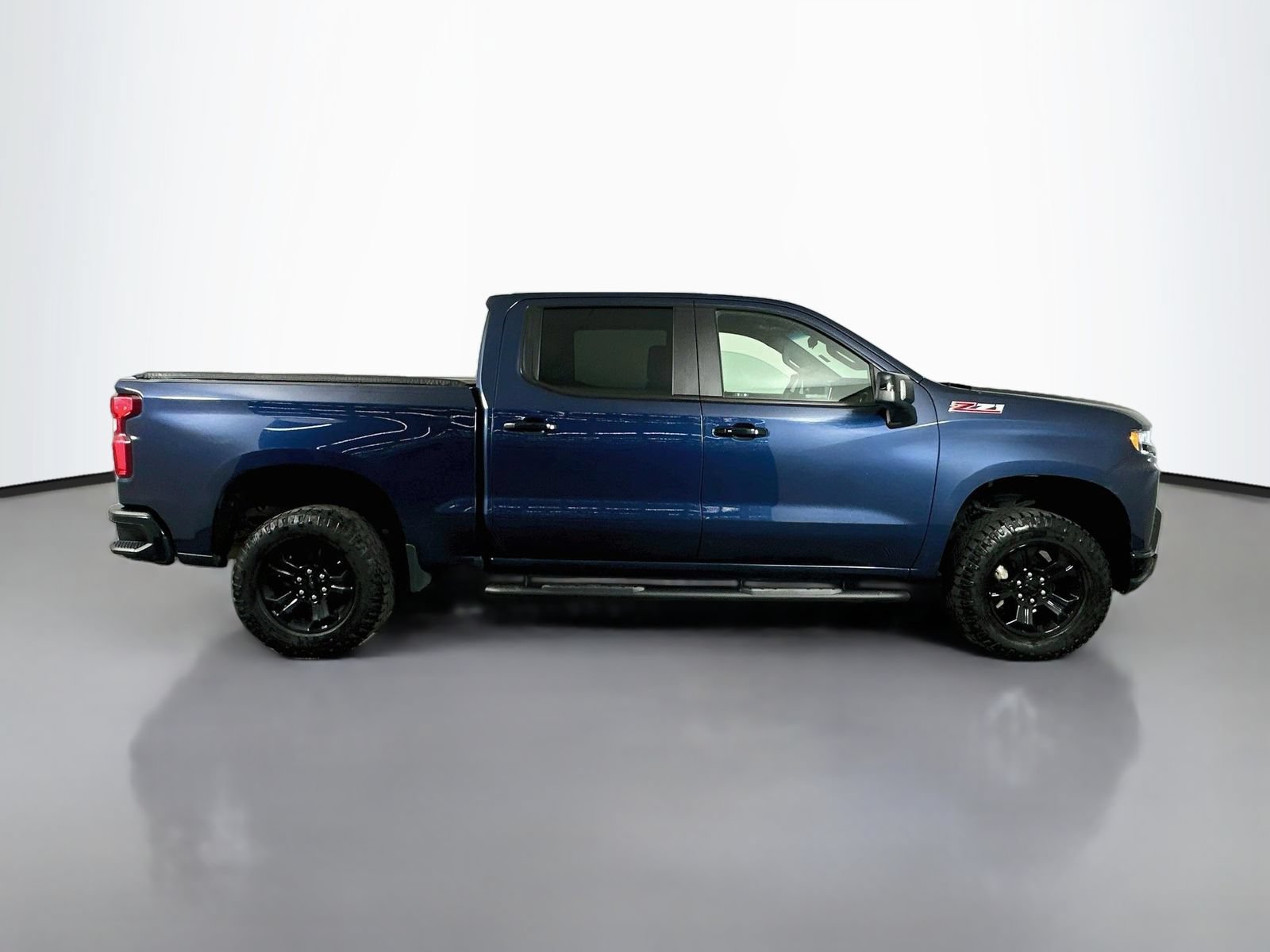 Used 2022 Chevrolet Silverado 1500 LT Trail Boss w/ Safety Package AWD/4WD image 9