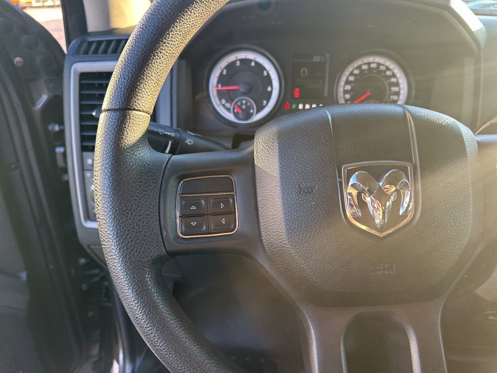 Used 2014 RAM 2500 Tradesman w/ Chrome Appearance Group image 13