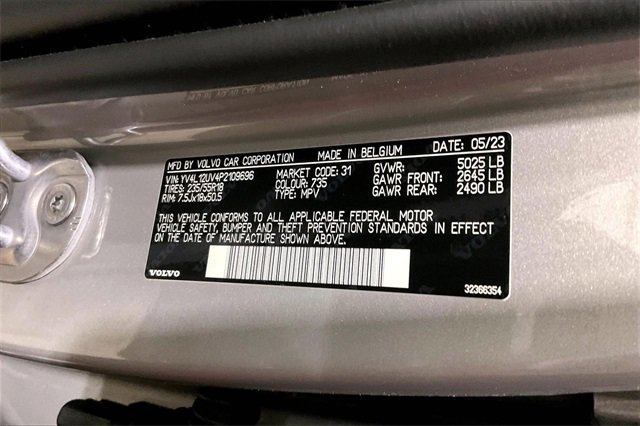 Certified 2023 Volvo XC40 B5 Core w/ Convenience Package image 36