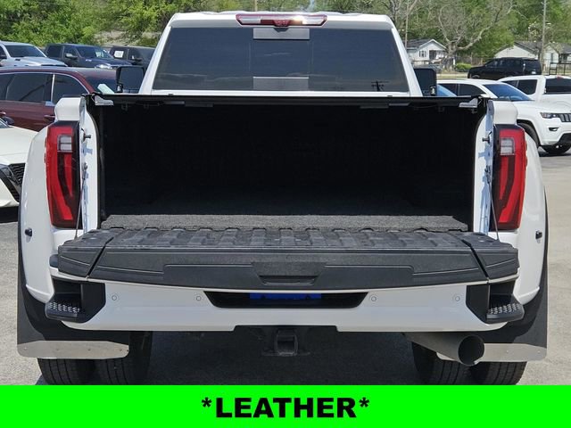 Used 2025 GMC Sierra 3500 Denali Ultimate AWD/4WD image 13