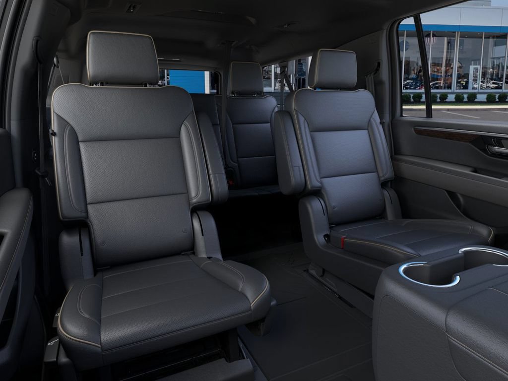 New 2026 Chevrolet Suburban Premier w/ Sun And Tow Package AWD/4WD image 17