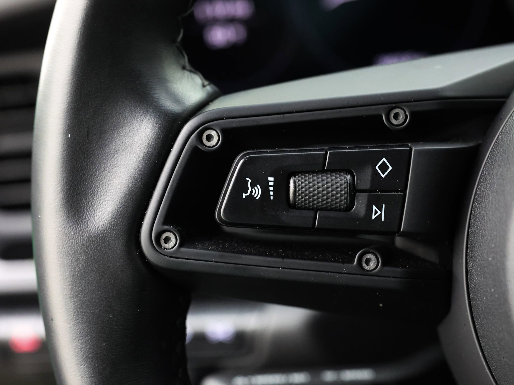 Used 2023 Porsche 911 Carrera T image 33