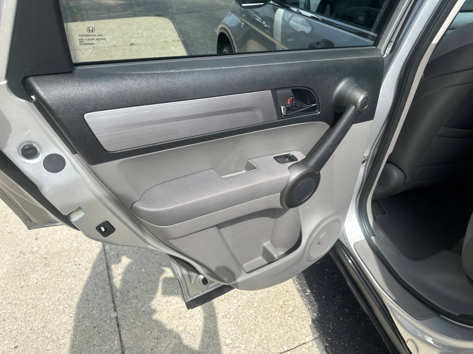 Used 2011 Honda CR-V SE image 17