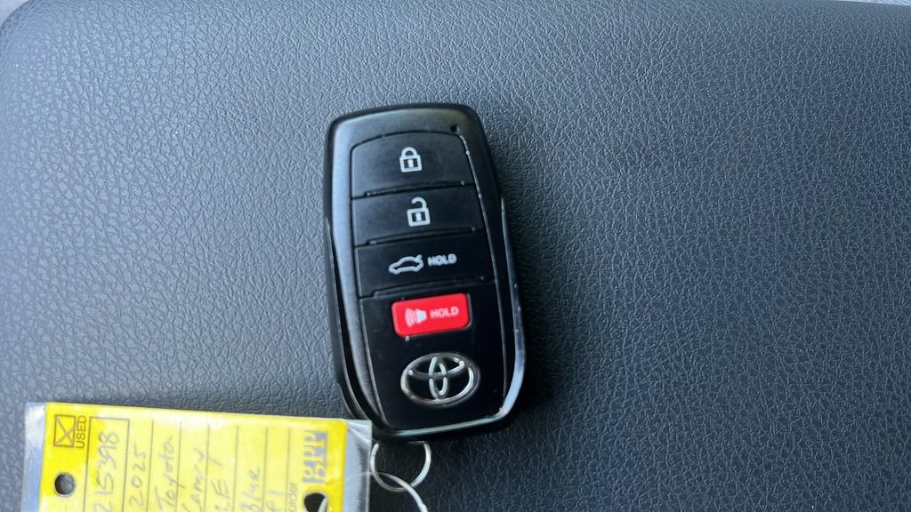 Used 2025 Toyota Camry LE FWD image 26