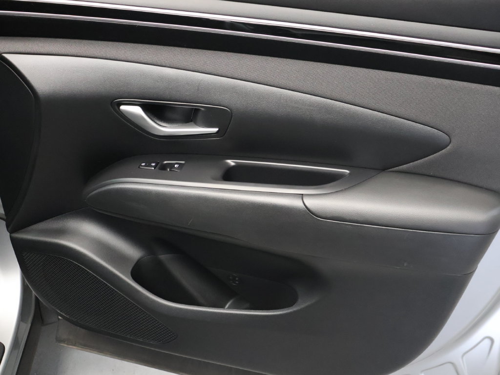 Used 2023 Hyundai Tucson SEL w/ Convenience Package AWD/4WD image 11
