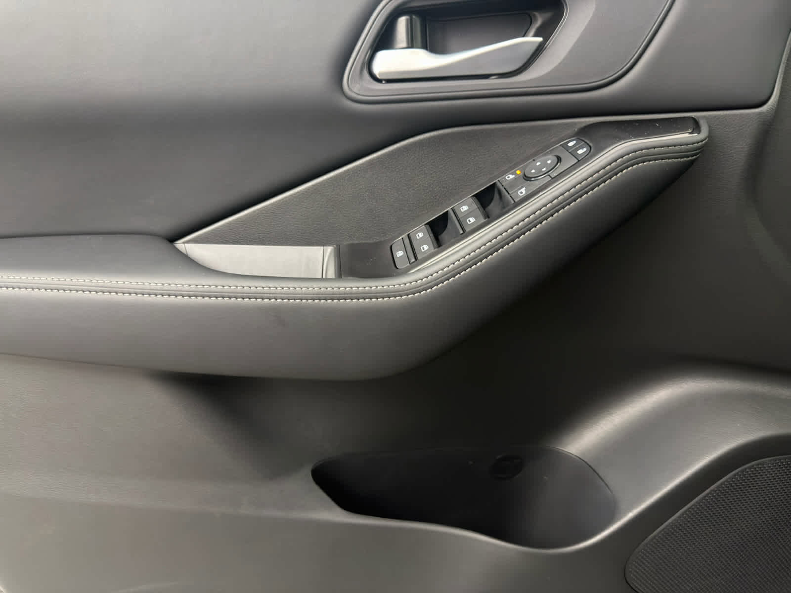 New 2026 Nissan Rogue SV w/ Cold Weather Package image 22