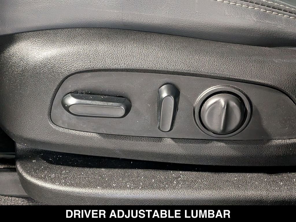 Used 2020 Buick Enclave Essence w/ Sound and Sites Package image 22