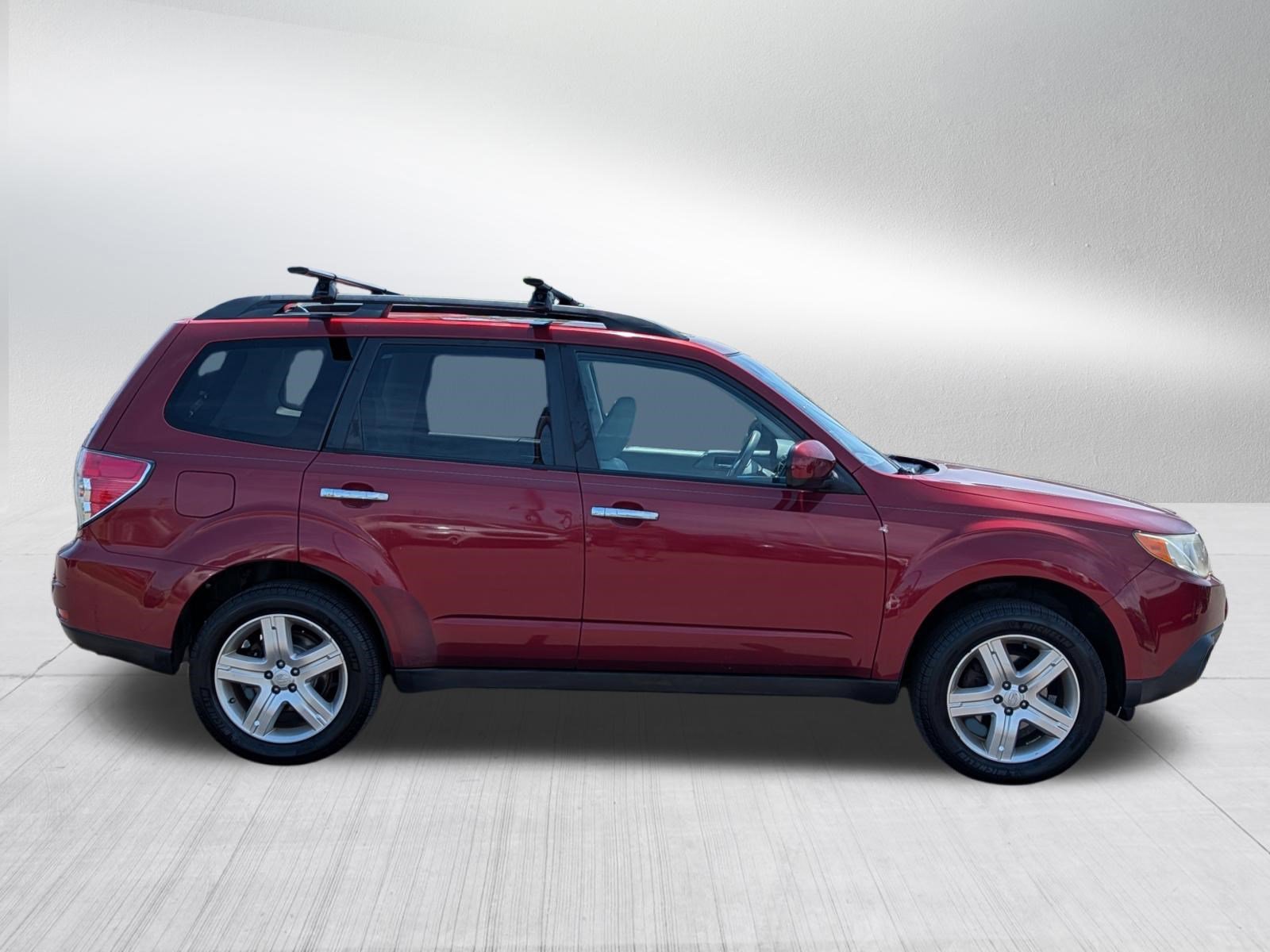 Used 2010 Subaru Forester 2.5X Premium AWD/4WD image 2