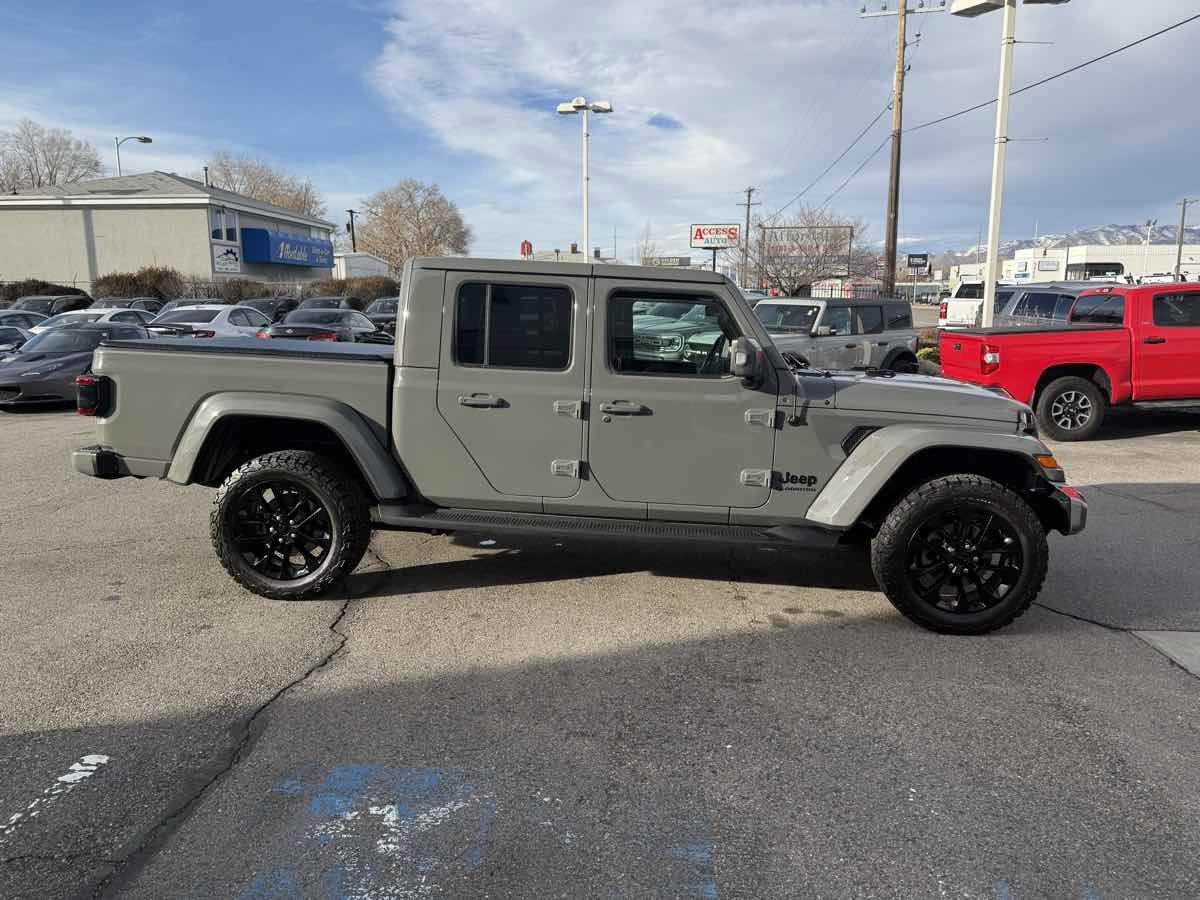 Used 2022 Jeep Gladiator Overland image 5