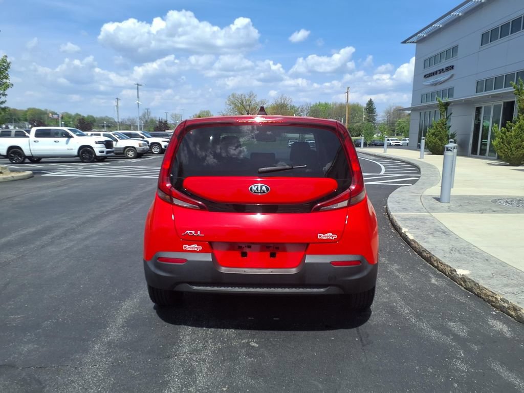 Used 2020 Kia Soul LX FWD image 4