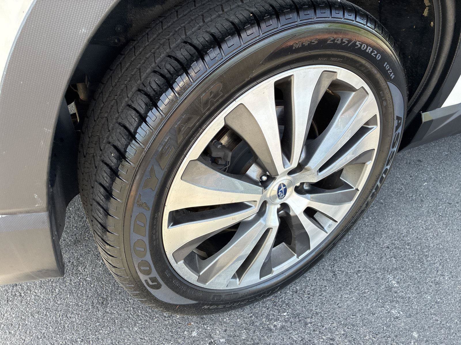 Used 2021 Subaru Ascent Touring AWD/4WD image 9