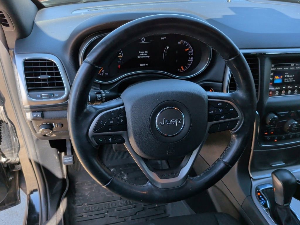 Used 2021 Jeep Grand Cherokee Laredo image 16