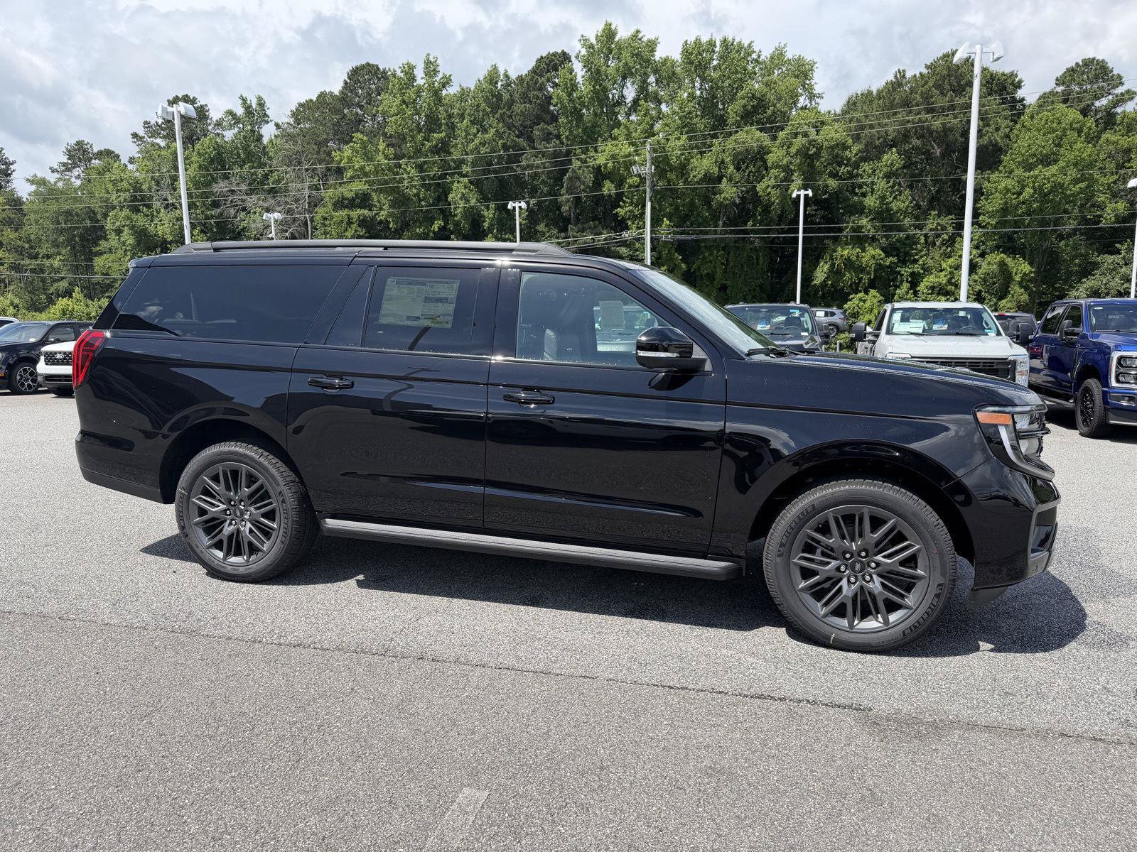 New 2026 Ford Expedition Max Platinum w/ Stealth Appearance Package AWD/4WD image 32