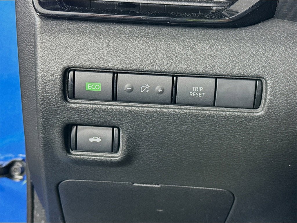 Certified 2020 Nissan Sentra SR image 17