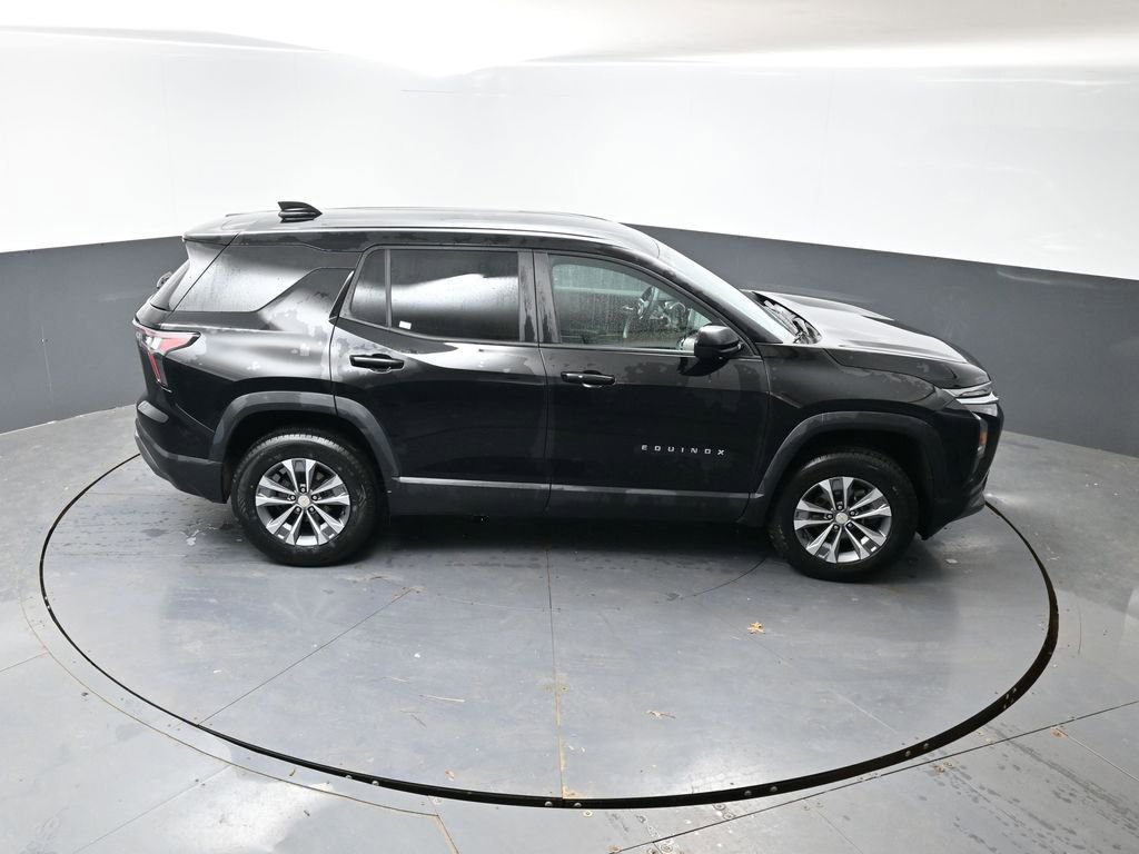 Used 2025 Chevrolet Equinox LT FWD image 15