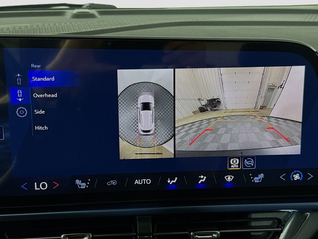 New 2026 Chevrolet Equinox EV LT image 13