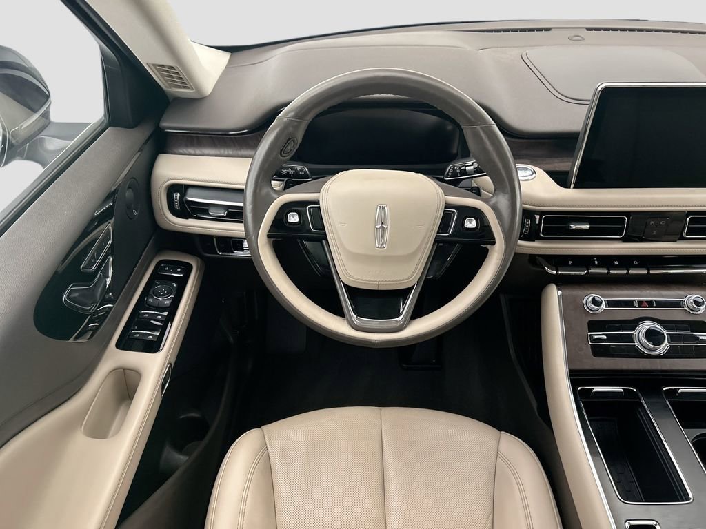 Used 2023 Lincoln Aviator Reserve w/ Elements Package Plus RWD image 9