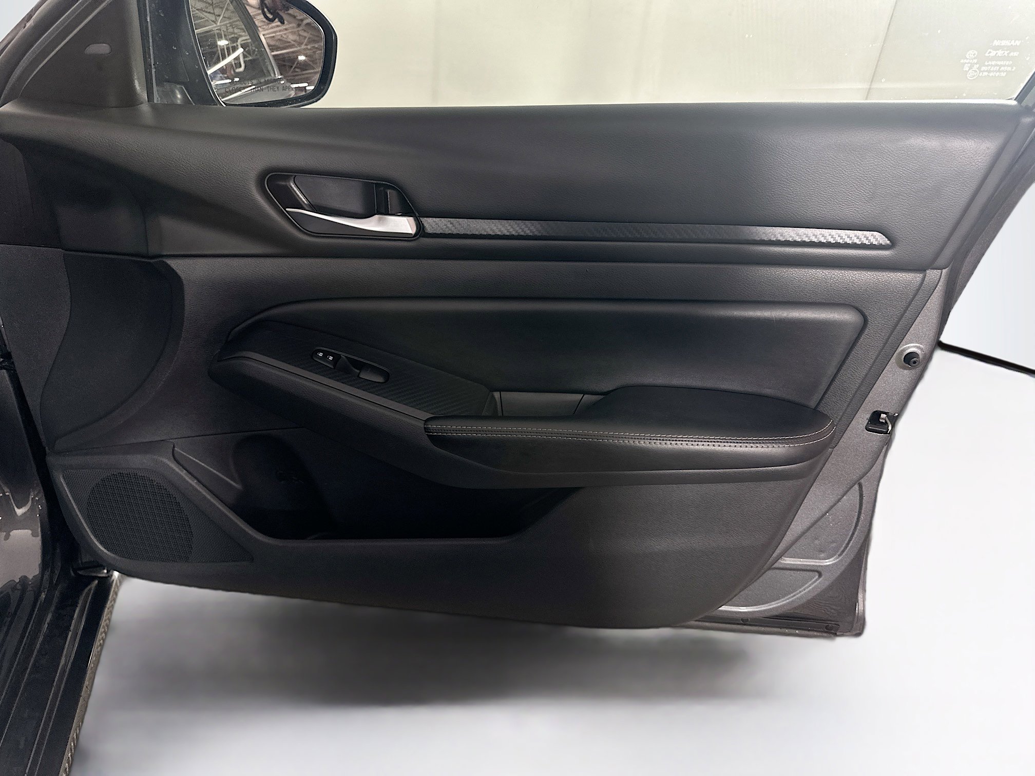 Used 2024 Nissan Altima 2.5 SV image 29