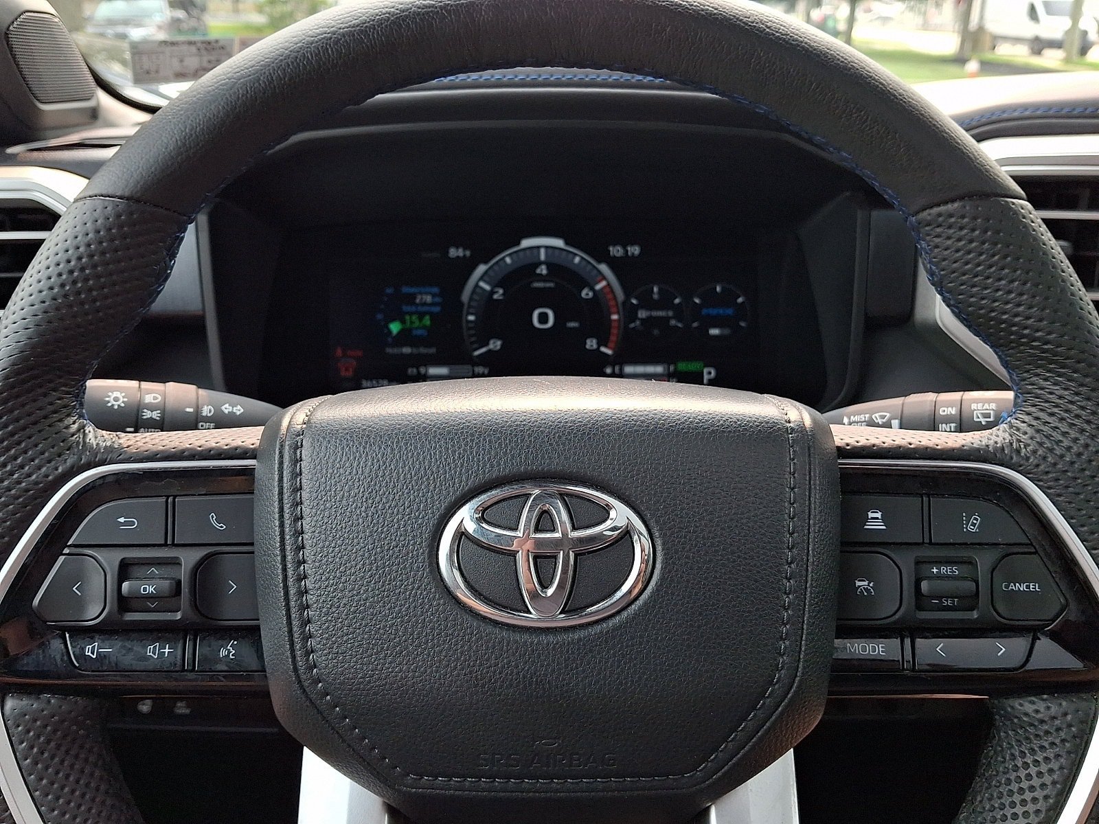 Used 2024 Toyota Sequoia Platinum AWD/4WD image 19