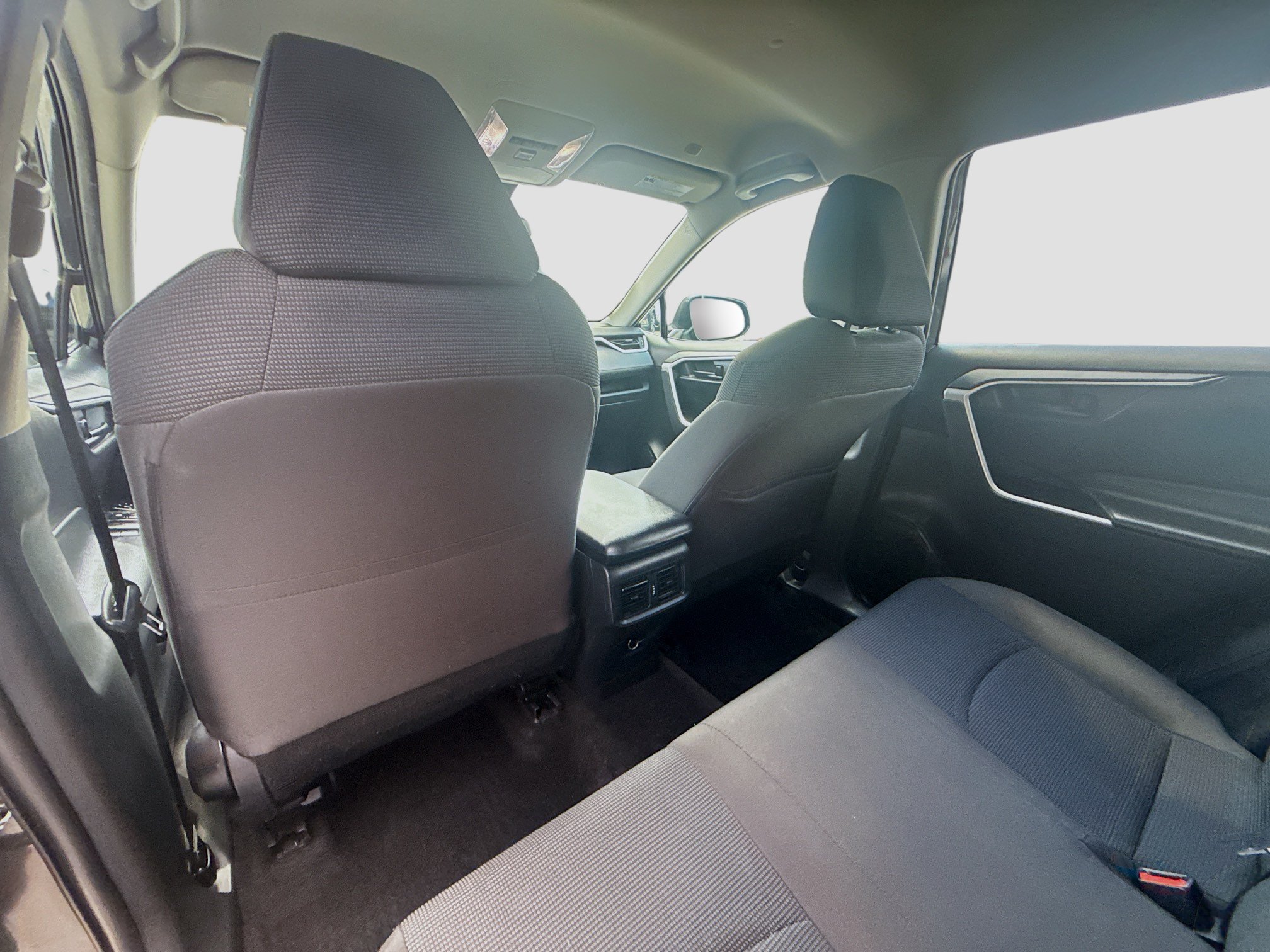 Used 2024 Toyota RAV4 LE FWD image 24