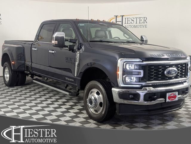 Used 2025 Ford F350 Lariat w/ Chrome Package AWD/4WD image 1