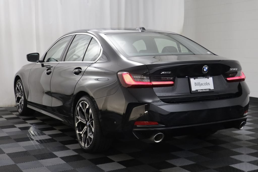 Used 2026 BMW 330i xDrive Sedan AWD/4WD image 14