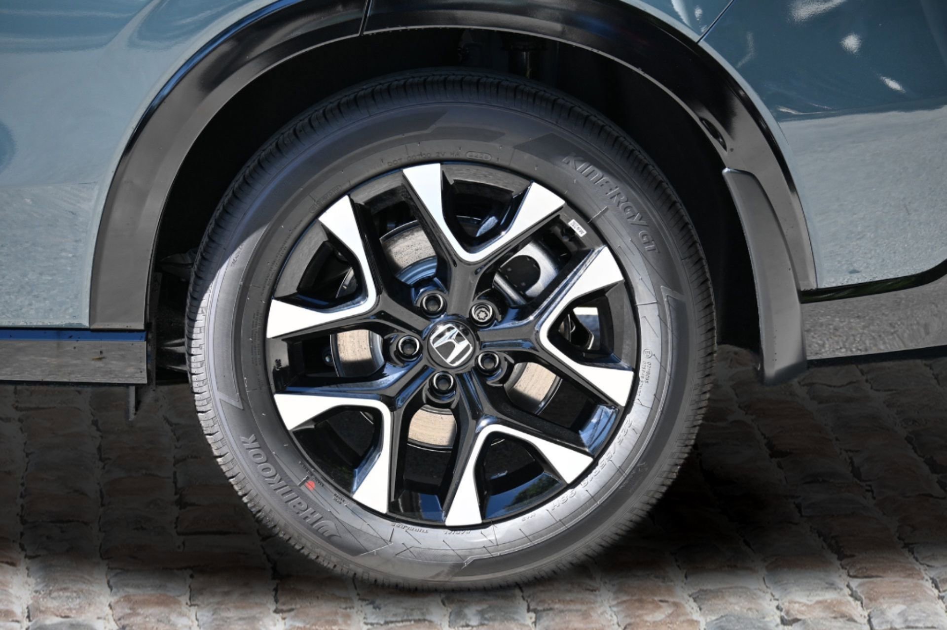 New 2026 Honda HR-V EX-L image 34