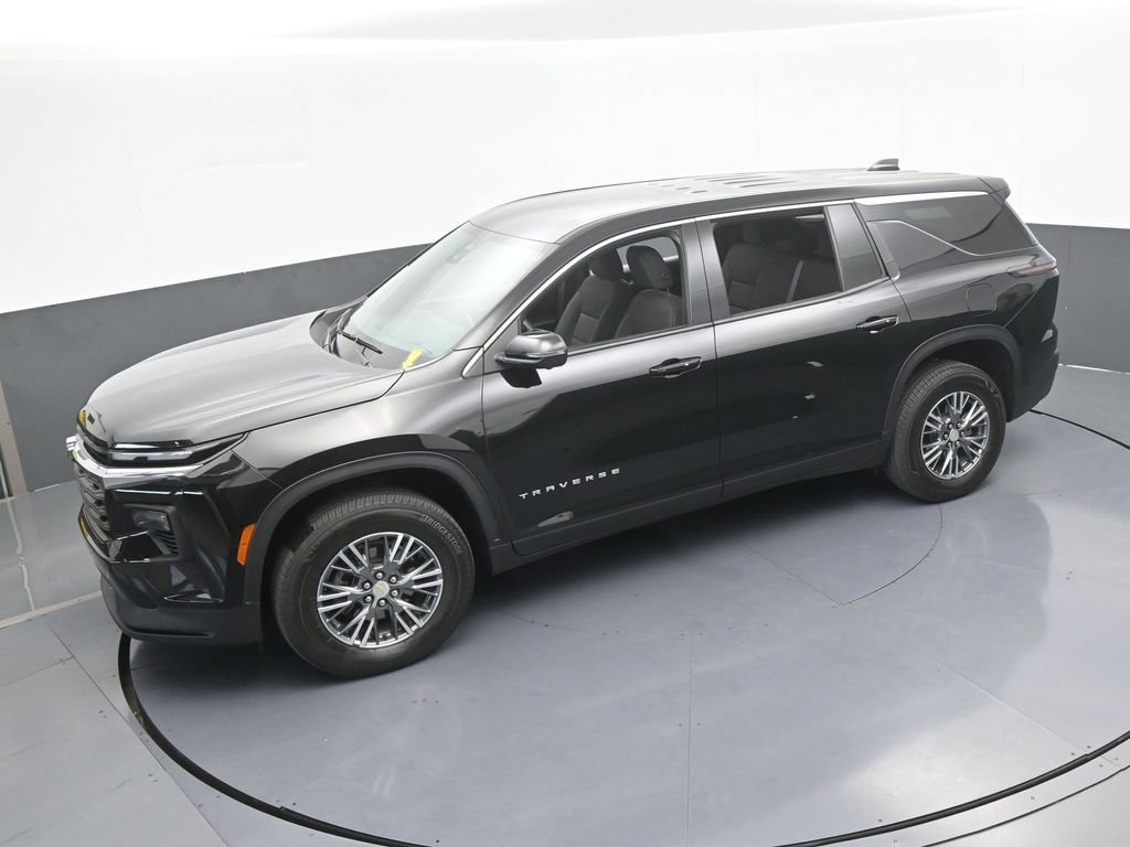 Used 2024 Chevrolet Traverse LS image 53