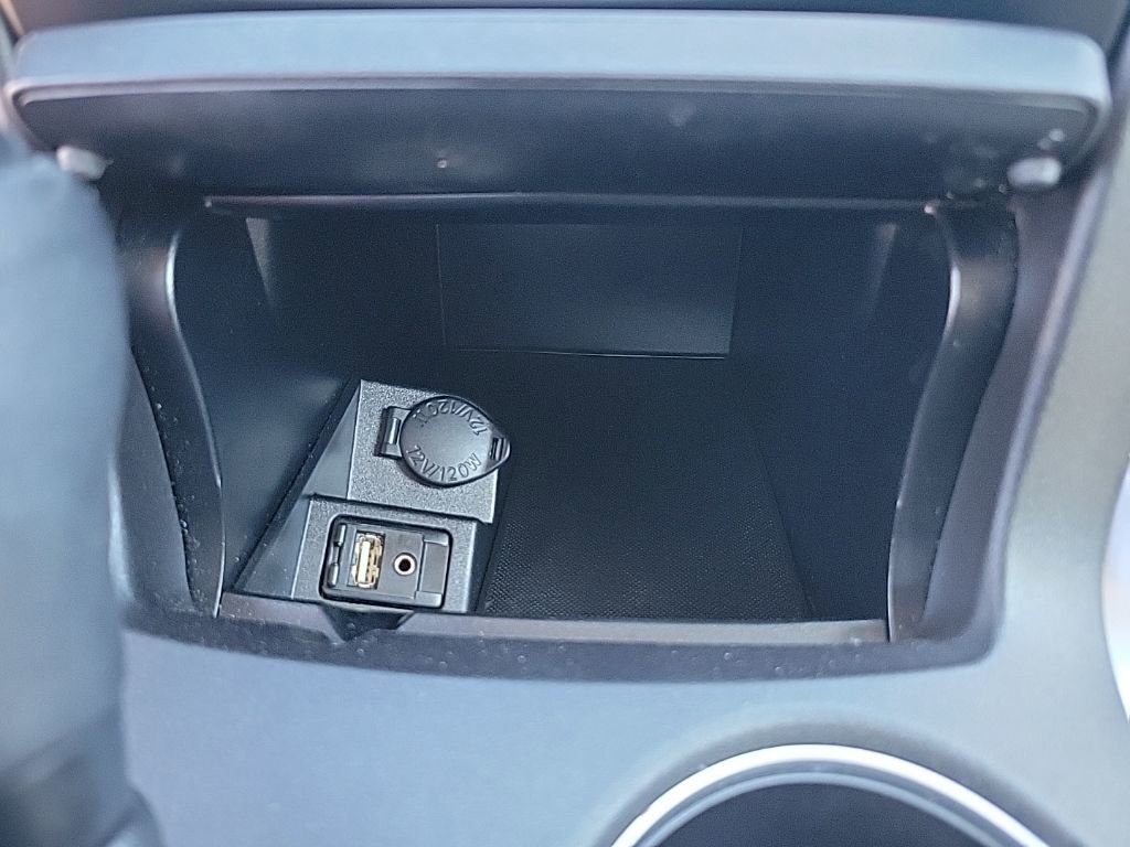 Used 2017 Toyota Camry SE image 28