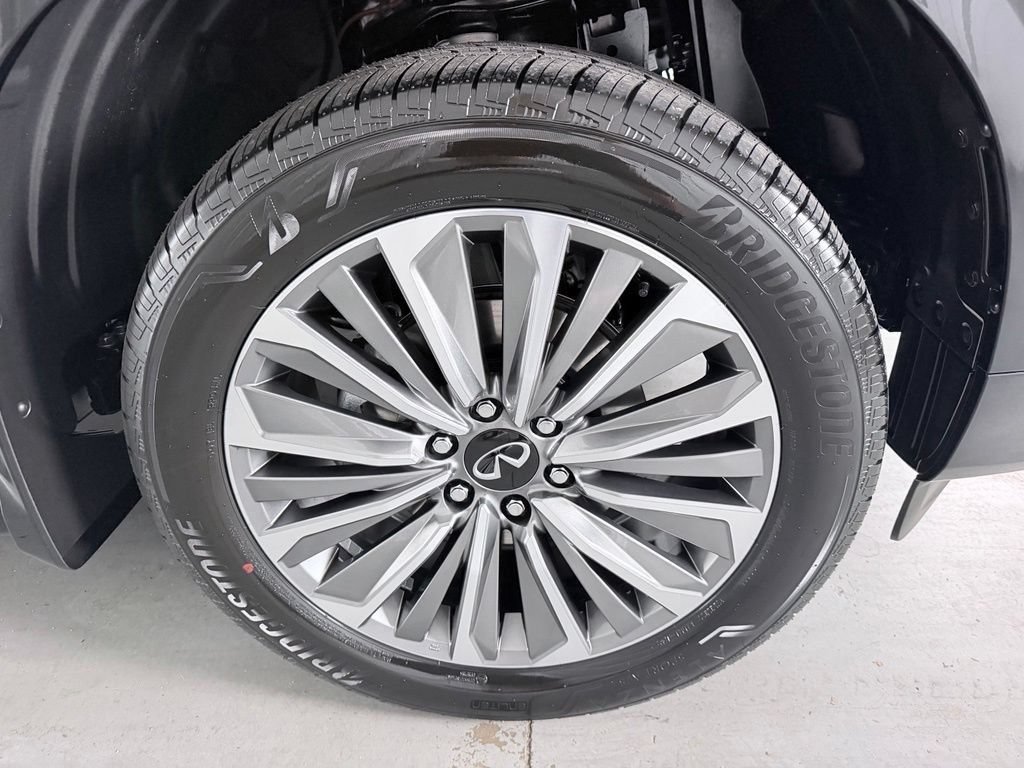 New 2027 INFINITI QX80 Luxe RWD image 7