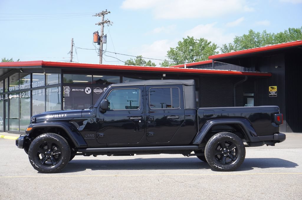 Used 2021 Jeep Gladiator Sport AWD/4WD image 4