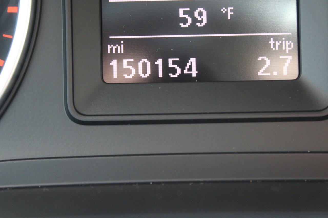 Used 2015 Volkswagen Tiguan SE image 15