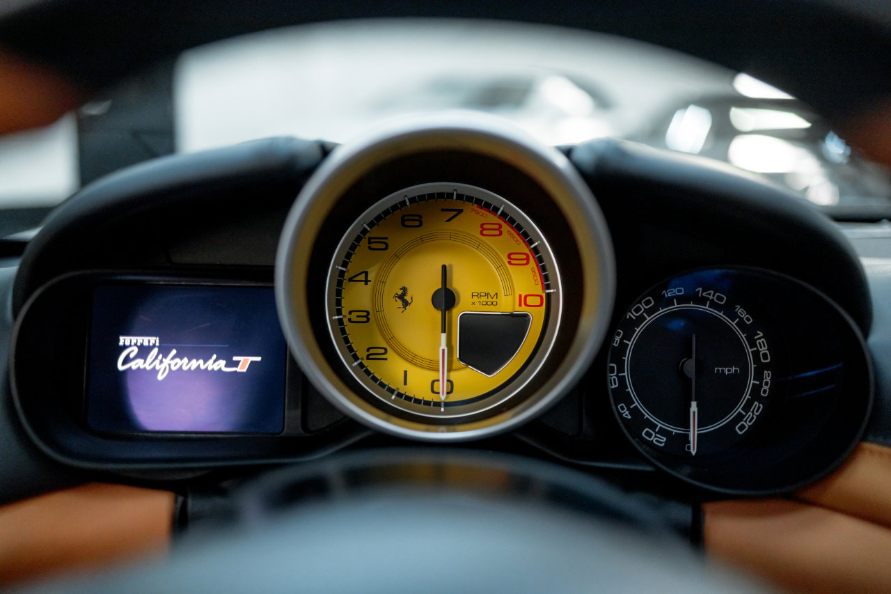 Used 2016 Ferrari California T image 62