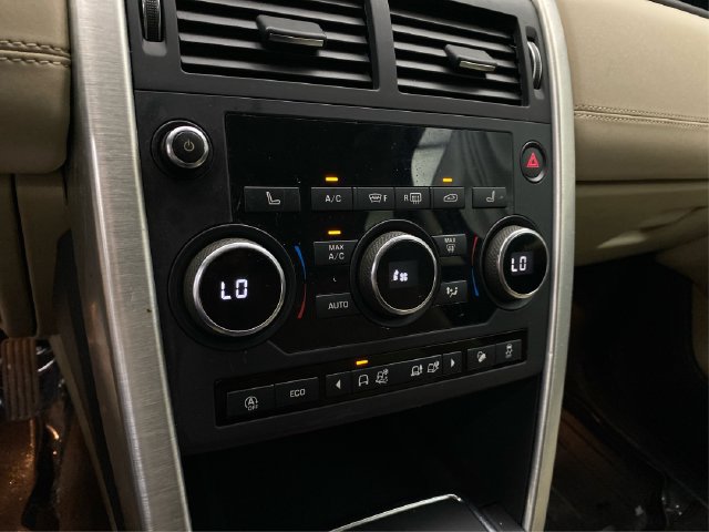 Used 2019 Land Rover Discovery Sport HSE AWD/4WD image 33