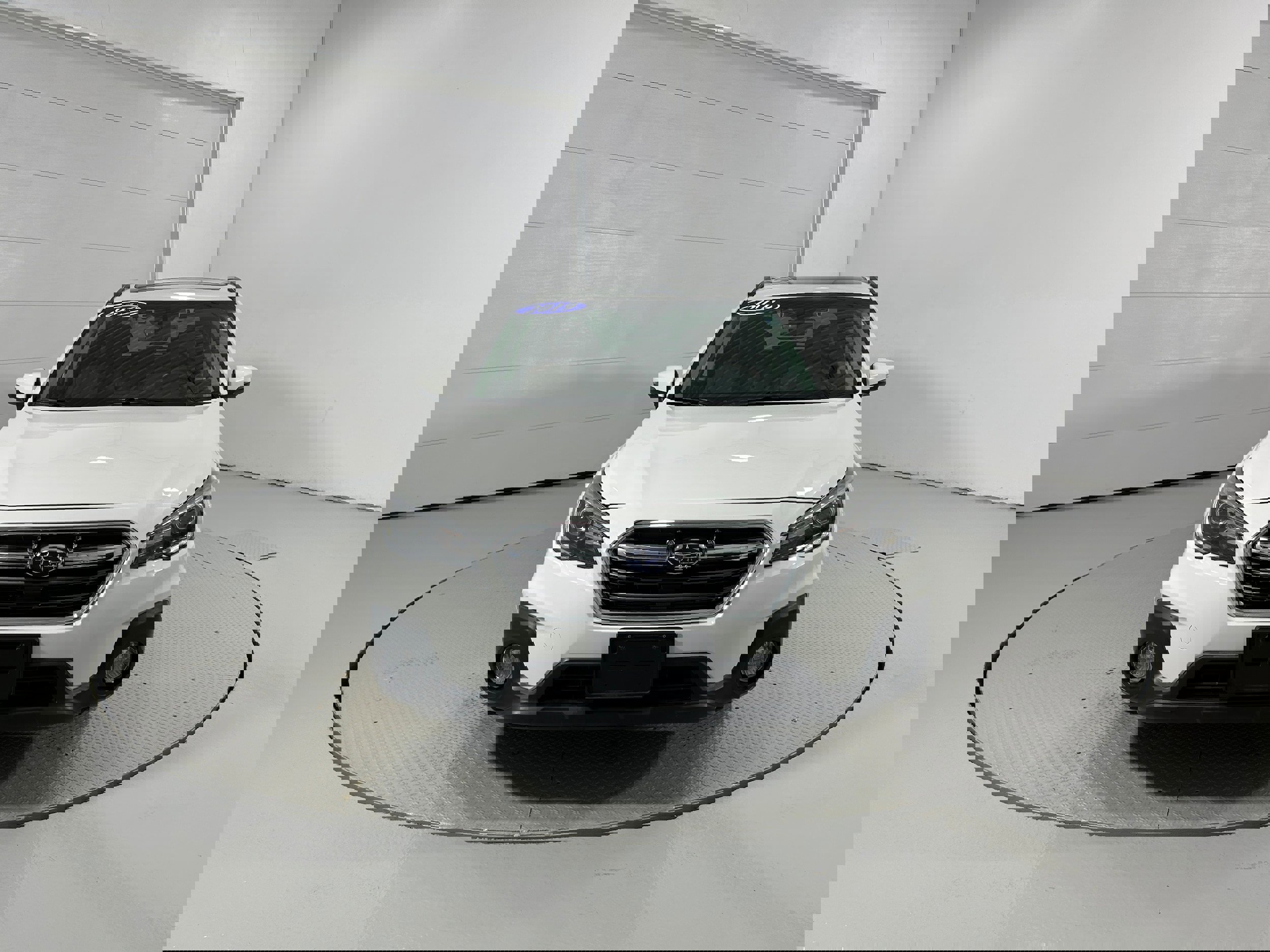 Used 2019 Subaru Outback 3.6R Touring image 18